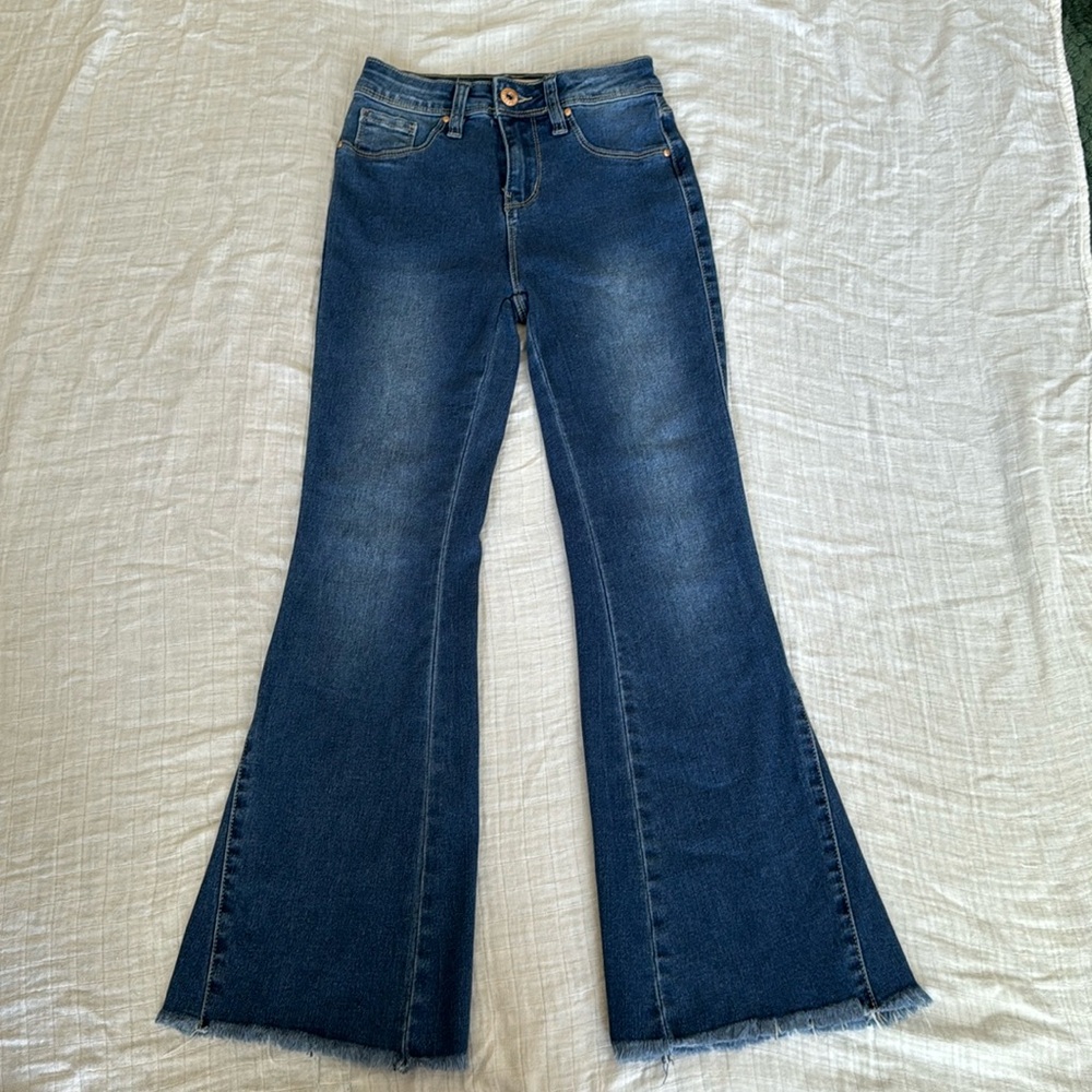 YMI Girl, Gigi fringed flared-leg jeans. Girls size 8. Stretch denim.